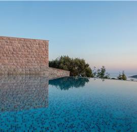 Luxury 5-Bedroom Sea-View Villa with Heated Infinity Pool in Orasac near Dubrovnik – Sleeps 10